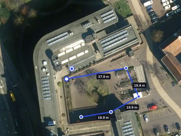The Bry3D fence demo: a fence line traced on satellite imagery